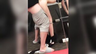 CHÉN EM GÁI TRONG PHÒNG TẬP GYM