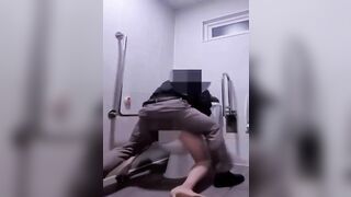 Chịu đựng khi bị chú ruột hiếp dâm
