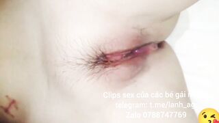 Em gái cấp 2 dâm