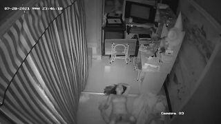 HACK CAMERA THẤY CON GÁI ĐEM TRAI VỀ CHƠI