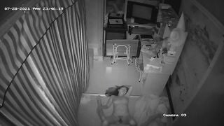 HACK CAMERA THẤY CON GÁI ĐEM TRAI VỀ CHƠI