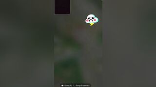 Cô bạn show dáng cực cuốn