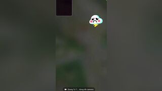 Cô bạn show dáng cực cuốn