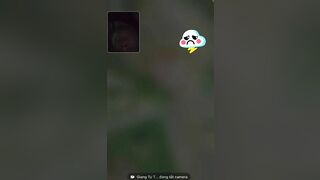 Cô bạn show dáng cực cuốn