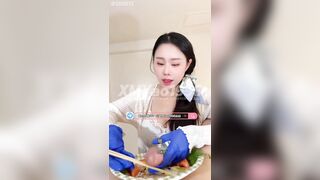 Bôi mù tạt vào chim để bạo dâm thằng e trai