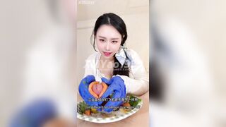 Bôi mù tạt vào chim để bạo dâm thằng e trai