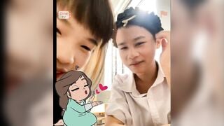 [Ometv] Món quà bất ngờ dịp lễ bế giảng