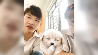 [Ometv] Món quà bất ngờ dịp lễ bế giảng