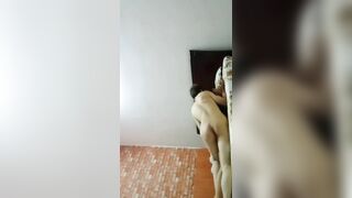 Bú liếm chị rồi lôi vào nhà nghỉ