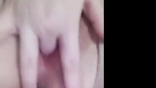 Clip Sex Tại Anh Đẹp Trai Em Mới Móc Bướm Cho Anh Xem Đó Nha