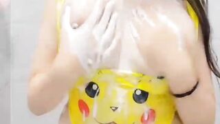 Áo tắm pikachu xoa ngực cực nứng