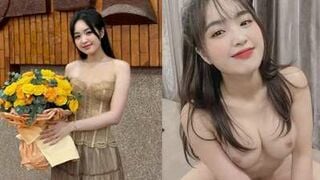 Clip Sex Hot Girl Phương Anh Quằn Quại Vì Con Cu 20cm Của Anh Người Yêu
