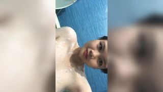 Vũ Thị Ngọc Anh 1874010022