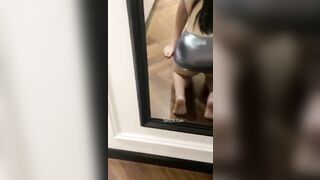 Clip Sex Địt Cô Chủ Shop Quần Áo Thích Lọt Khe Da Beo Kích Thích