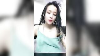 Em sinh viên năm nhất cực dâm show hàng thủ dâm