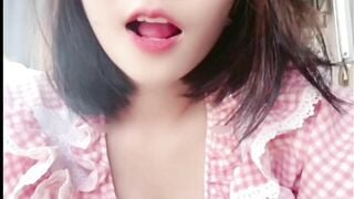 ngô thị như quỳnh kế toán lộ clip show hàng thủ dâm cực nứng
