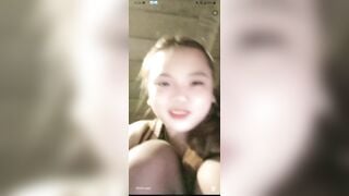 em chuppy miền tây call video với bạn thân bị nó quay lại màn hình