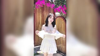 Lột đồ gái xinh nhanh nhất và miễn phí