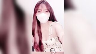 gái xinh bím hồng show hàng thủ dâm siêu phẩm bím có 102 phần 2