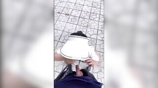 Clip Sex Cuối Tuần Dắt Con Chó Cái Ra Công Viên Dạo Mát