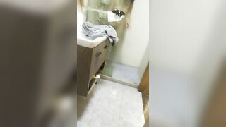 vừa đi làm về em đã đè anh ra đòi cu để bú rồi xuất tinh đầy mồm