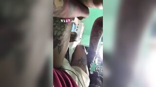 Áp lực nghề xăm em khách còn đòi cầm chim nghịch lúc xăm 3