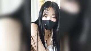 em hàng chuppy em đeo khẩu trang nhìn thân hình cũng biết em xinh như nào