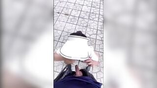 Clip Hot Cuối Tuần Dắt Con Chó Cái Ra Công Viên Dạo Mát