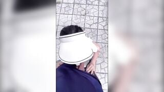 Clip Hot Cuối Tuần Dắt Con Chó Cái Ra Công Viên Dạo Mát