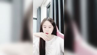 Clip Hot Yylive Khoá Phòng Show Vú Cùng Gái Xinh