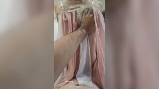 doggy em hàng xóm đang mang bầu nhưng mà vẫn nứng lồn thèm địt