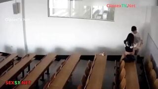 cặp đôi đụ nhau trong lớp học bị cam quay lén cảnh làm tình cùng nhau
