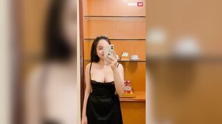địt em sinh viên chuppy kính cận cùng nhau trong khách sạn