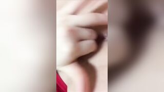 E Ny Ngon Xinh Yêu Vạch Áo Khoe Ngực Banh Chân Móc Bím