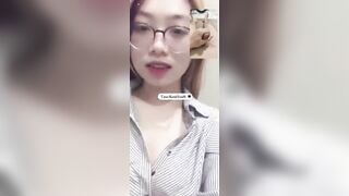 Phạm Diệu Linh Call Cùng Show Hàng Cùng Bạn thân Nứng Cặc