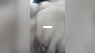 Em Dâu Bím Múp Call Móc Tập Thể Cùng Nhóm Bạn
