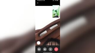 Dụ Em Học Sinh Non Tơ Vén Áo Khoe Ngực Căng Tròn