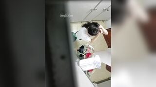 Clip Hot Quay Lén Học Sinh Thay Đồ Diễn Văn Nghệ
