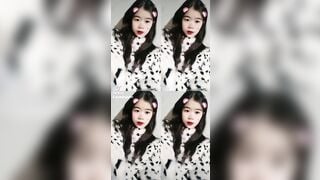 em học sinh bím non tơ ngồi móc bím trong nhà vệ sinh cực ngon