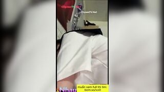 Đang sex sục cu thì bị con bạn thân phát hiện đè ra djt sướng vãi
