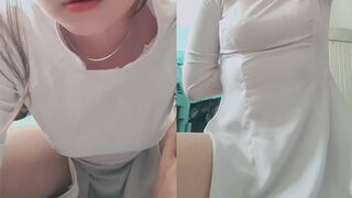 Clip Hot Em Ghệ Cấp 3 Mặc Áo Dài Tự Sướng Cho Người Yêu Sục Cặc