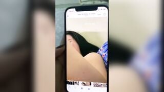 Clip hot Cô Gái Quãng Ngãi Nguyễn Thu Trà Vú To Ngoại Tình Cùng Bạn Thân Của Chồng