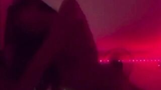 em idol tiktok mình dây xinh dâm đãng lộ clip chịch và thủ dâm cực ngon