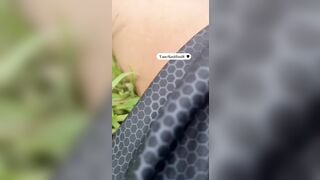 Địt Con Bạn Thân Lồn Múp Dâm Đãng Ngoài Bãi Cỏ Sau Giờ Học Còn Mặc Áo Trắng