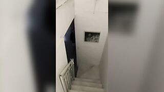 đang thủ dâm thì bịt bắt gặp