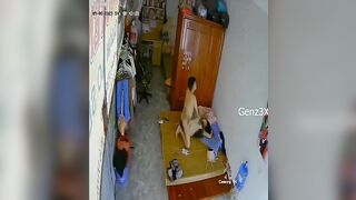 Clip Hot Chị Chủ Shop Đang Livestream Bán Đồ Thì Khách Quen Vô Địt