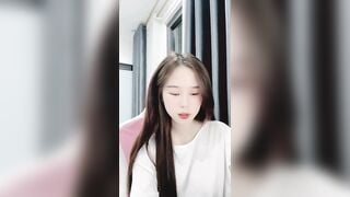 Phần 2: gái xinh ngực to tròn ngồi show hàng tâm sự với anh em