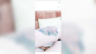 em hàng xăm trổ lồn ngồi show nude cực nứng