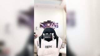 Em Thư Ngọc Live Show Thủ Dâm Cực Nứng Phần 2
