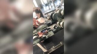 Cảnh sắp lên đỉnh tự nhiên rút ra không làm gì nữa